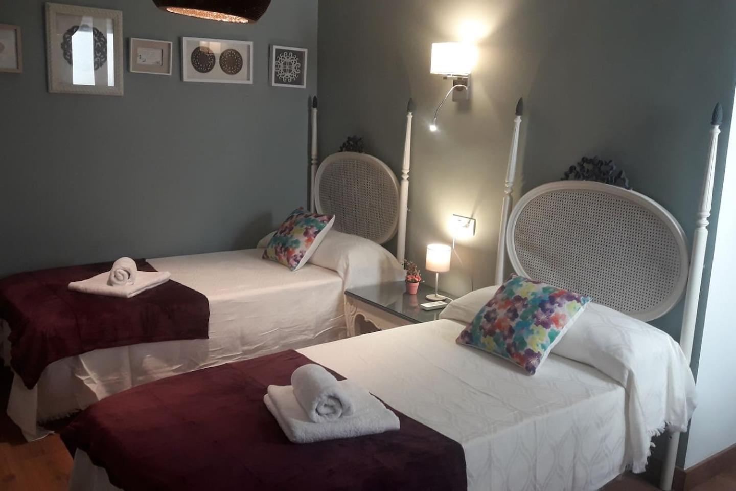 Piso Centro Ciudad Y Parking Apartman Granada Kültér fotó